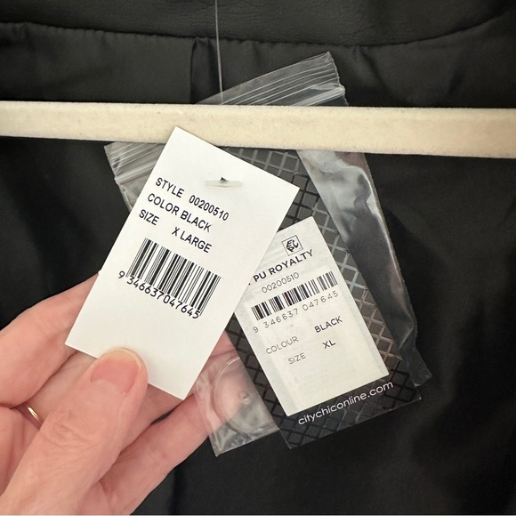 City Chic Black Faux Leather Royalty Double Breasted Blazer Size XL 22 NWT Edgy - Picture 5 of 13